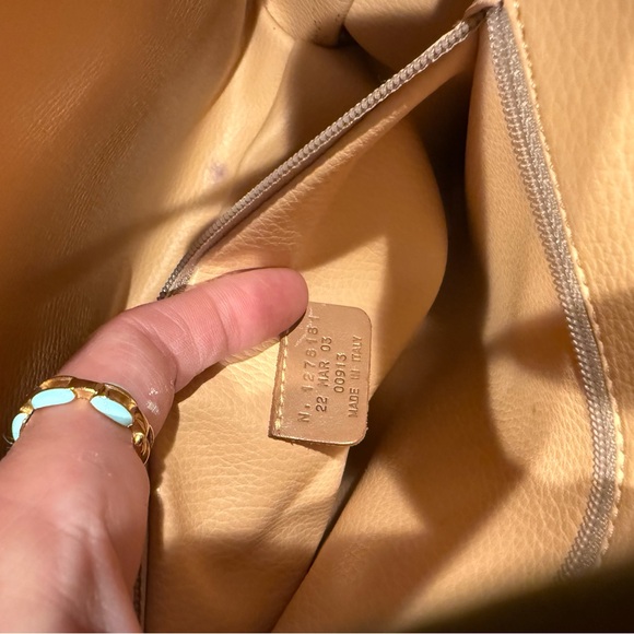 Etro Burgundy Paisley Zip Top Tote Handle Bag
Neon Trim Accents - Picture 4 of 16